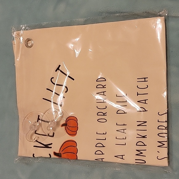 Fall Bundle Fall Bucket List hanging sign & Set of 8 kids paper placemats - Picture 6 of 8